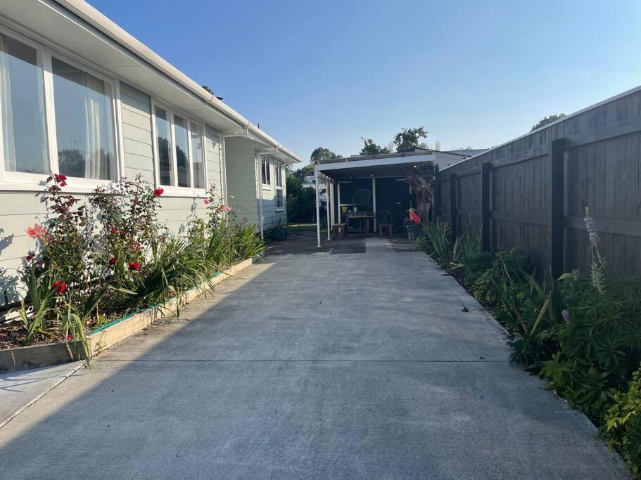 Turangi Home Family Size Taupo Exterior photo
